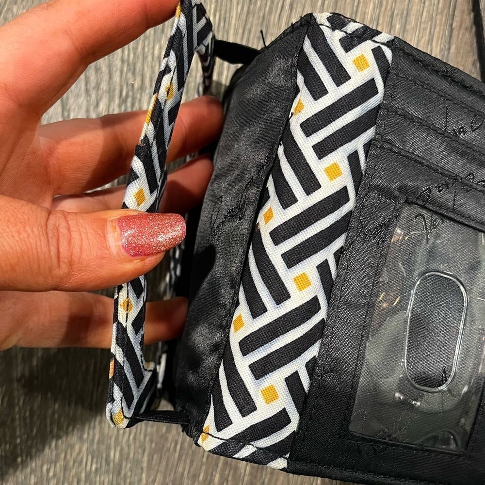 Vera Bradley Black Coin Purse Cardcase Snap Wallet Wristlet - Picture 4 of 9